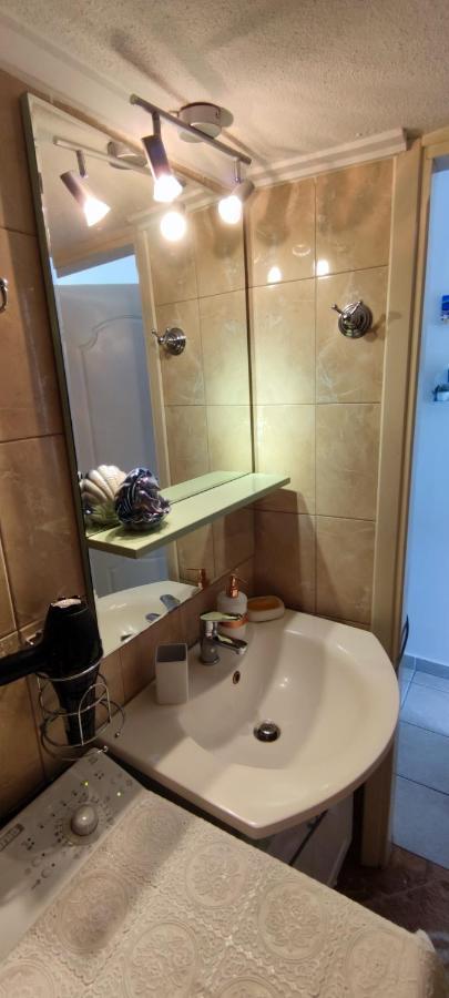 Sunflower Apartment Néa Péramos المظهر الخارجي الصورة